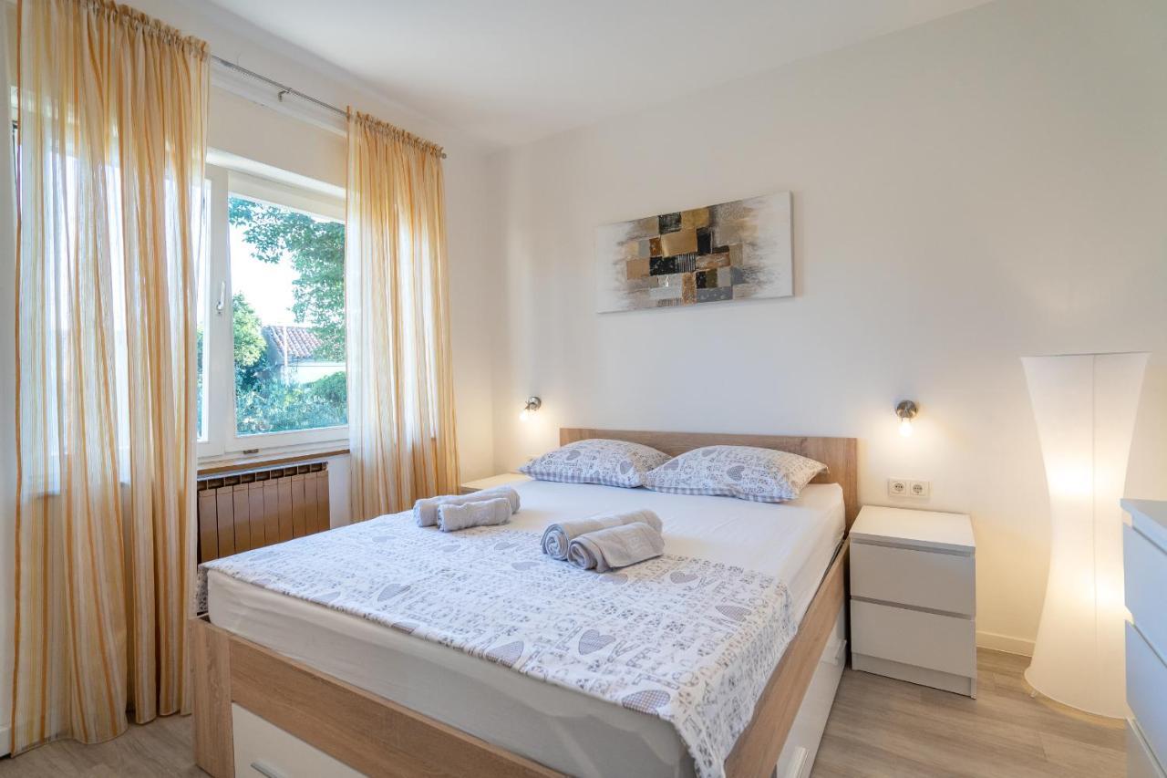 Apartman Ana Novi Vinodolski Kültér fotó